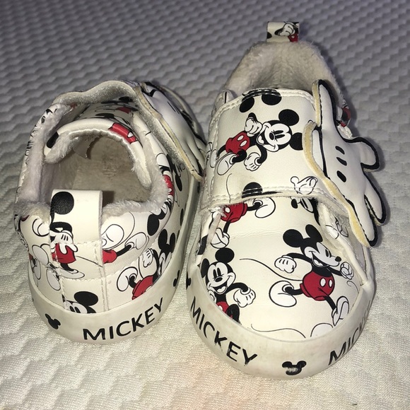 Toddler Disney shoes - Picture 3 of 6